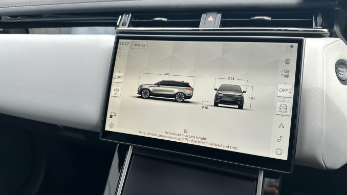 Land Rover Range Rover Velar 3.0 D300 MHEV Belgravia Edition Satin 5dr Auto Diesel Estate - Image 52